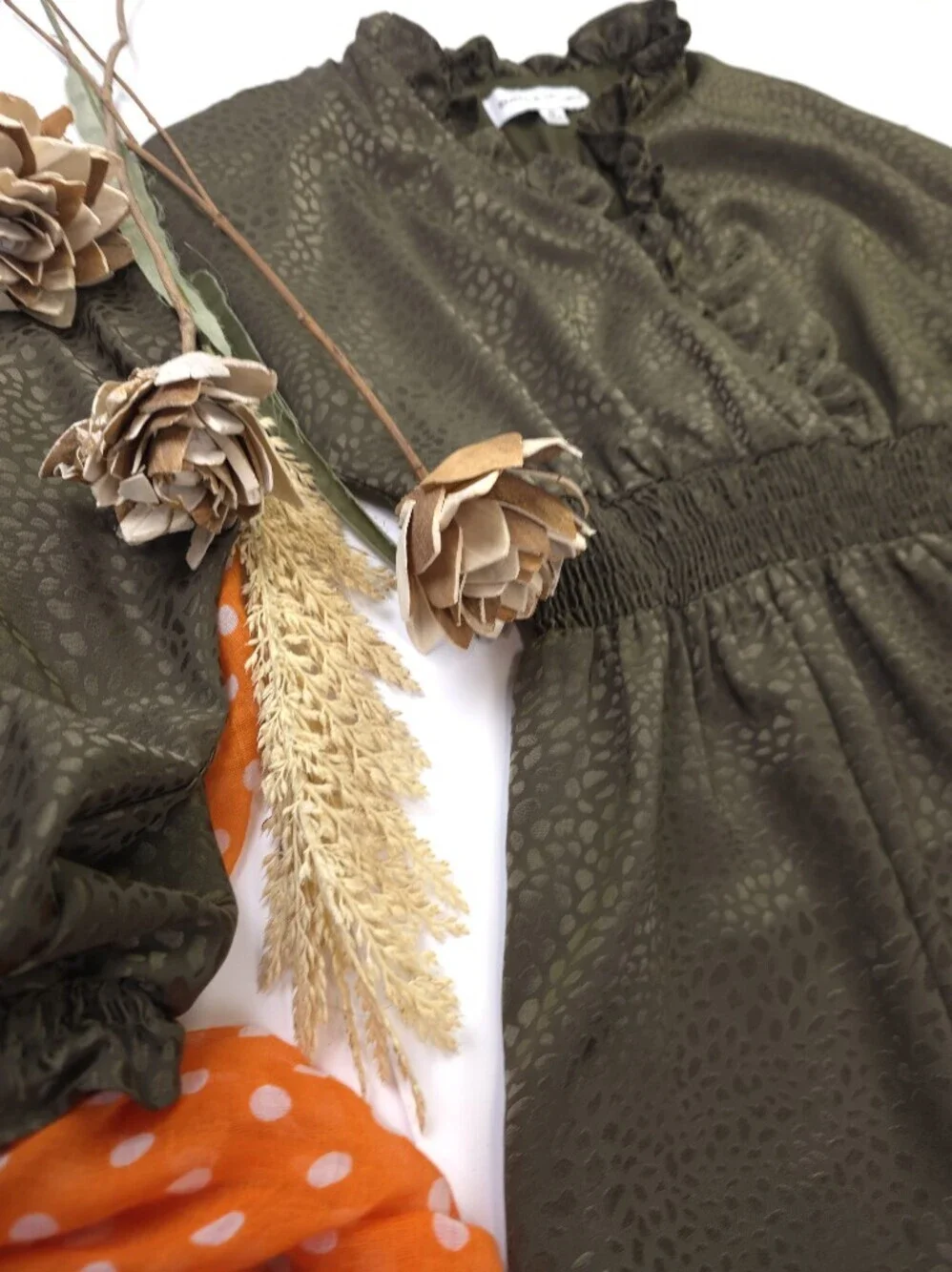 Emma & Michelle Olive Green Ruffled Waist Smocked Dress Sz PS - Picture 6 of 13